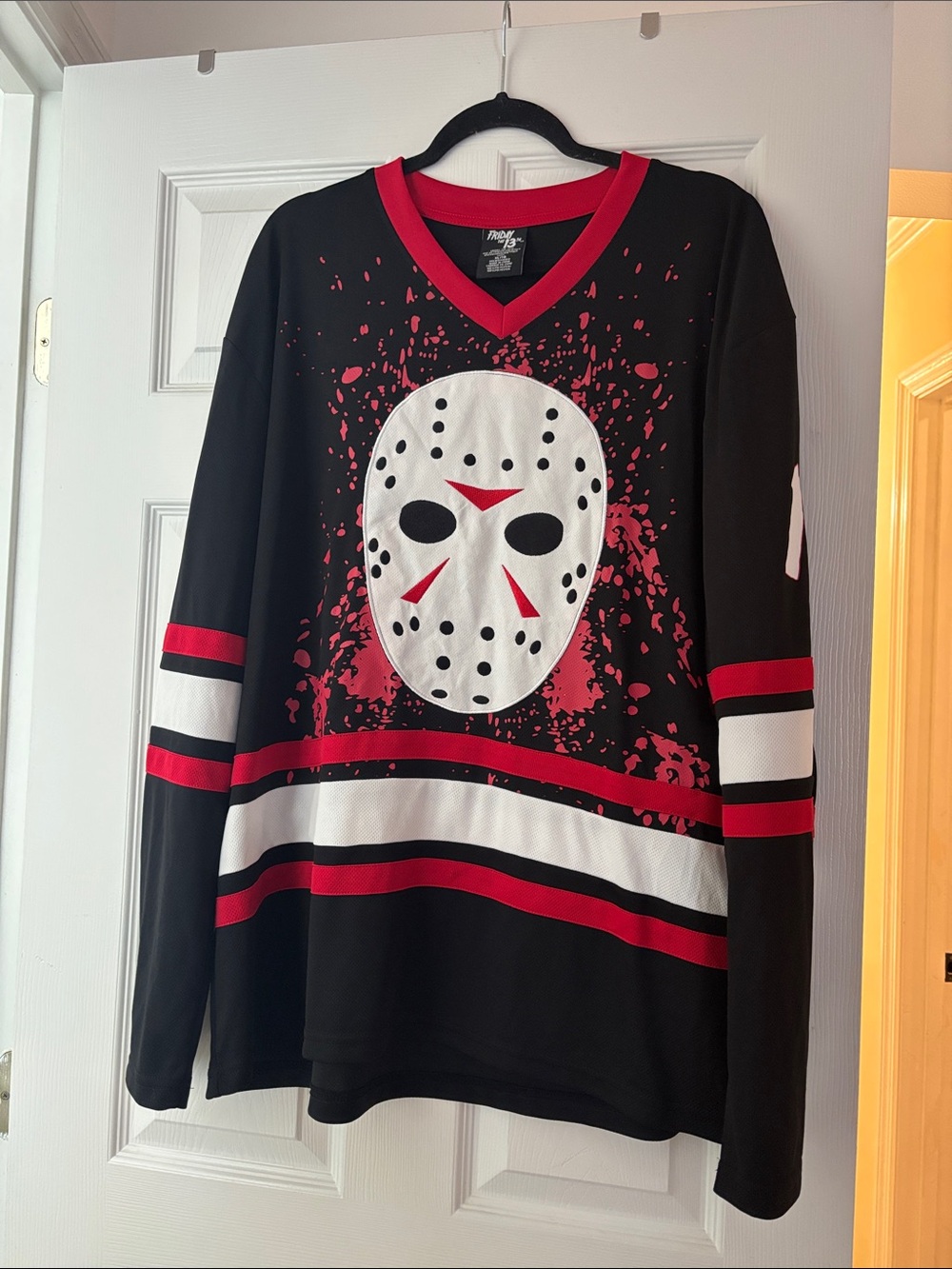 Friday The 13th Halloween Black & Red Hockey Mask Graphic Sweater - Men